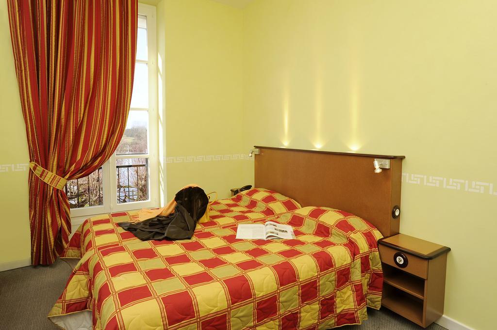 Hotel Restaurant Emile Job Montmerle-sur-Saone Eksteriør billede