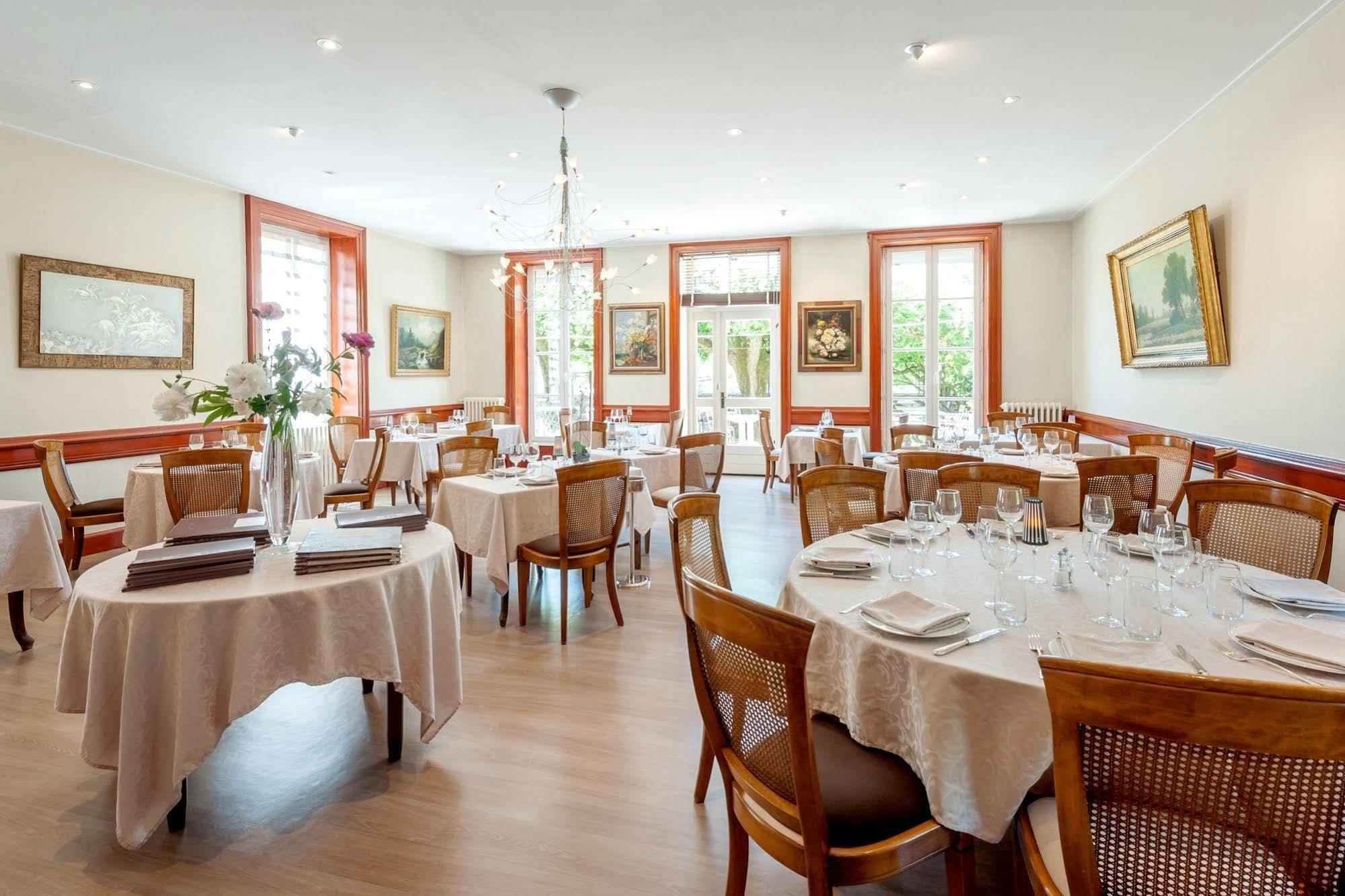 Hotel Restaurant Emile Job Montmerle-sur-Saone Eksteriør billede