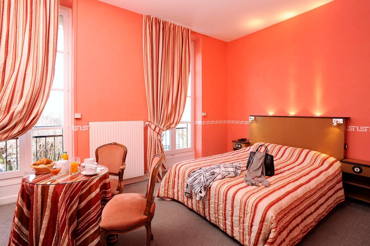 Hotel Restaurant Emile Job Montmerle-sur-Saone Eksteriør billede